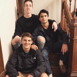 Meet your Posher, Rene